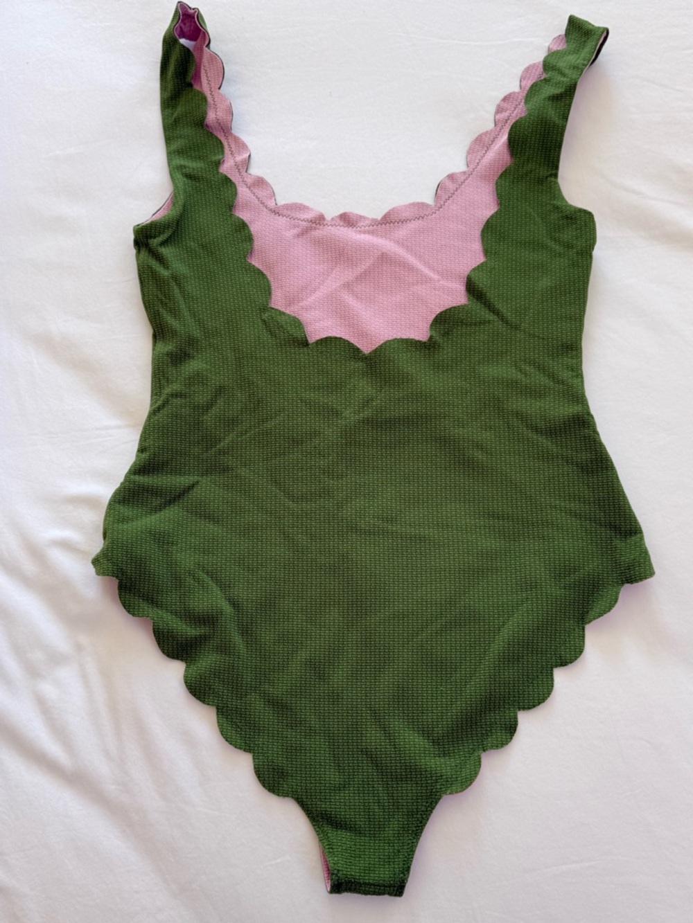 Reversible Scalloped One-Piece Swimsuit Green and Pink Marysia Palm Springs - Picture 2 of 3